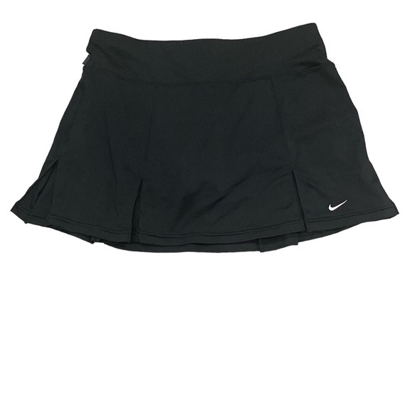 NIKE Dri Fit Pleated Tennis Skort‎ women’s size Medium w built in shorts - Picture 1 of 7